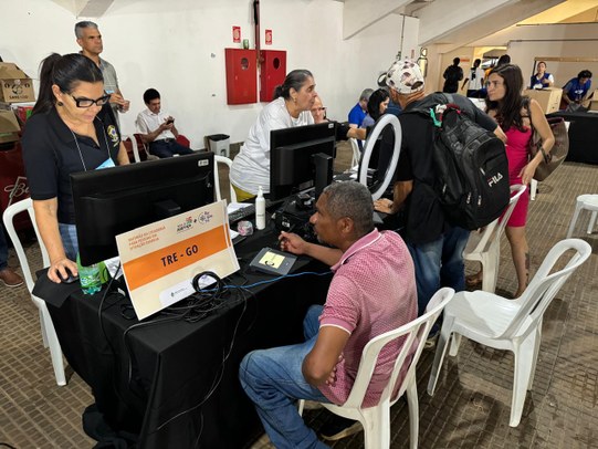 TRE-GO participa do Programa Justiça Mais PopRuaJud